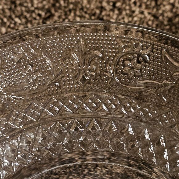 VTG KIG Malaysia Flur-de-Li Pressed Glass Clear 10" Dinner Plate Trellis Pattern - Picture 6 of 9